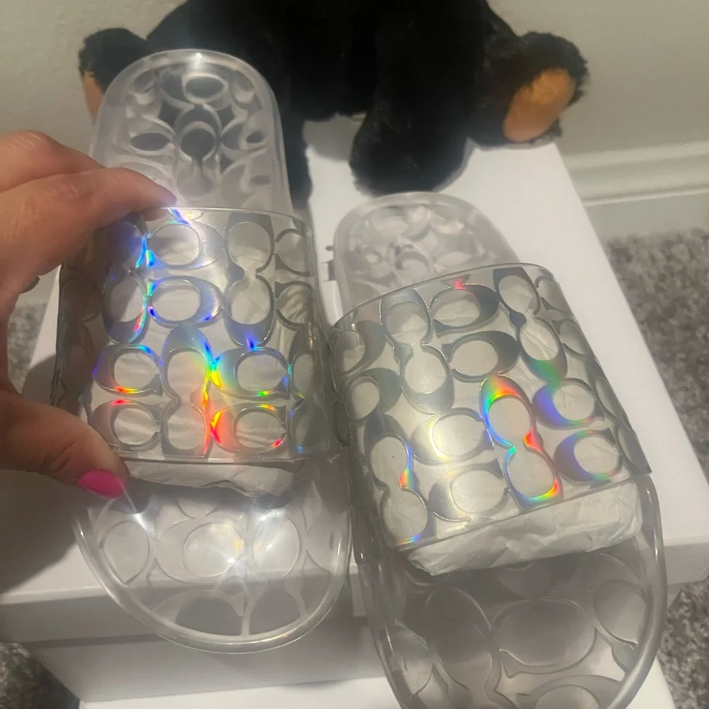 Coach slides sandals 🩴 clear size 5.5 new with tags 🏷️ 🔥🔥🔥🔥🔥🔥🔥 - Picture 4 of 13
